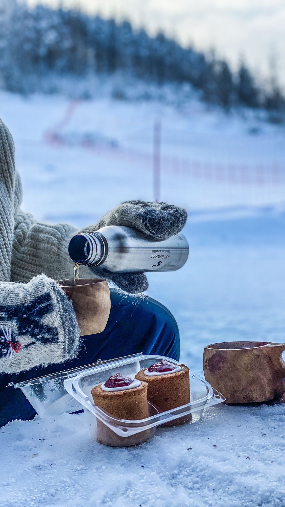 Illustrative photo of enjoying snacks in Äänekoski.