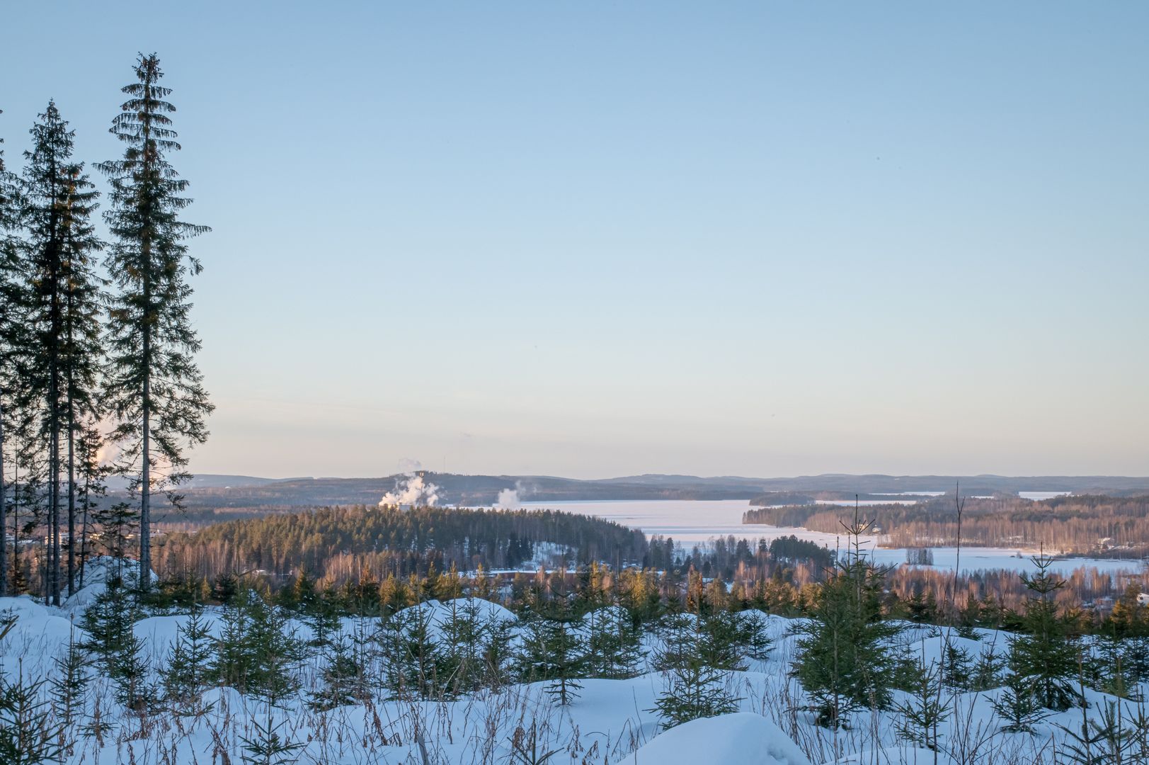 Kirppuvuori views over the lake
